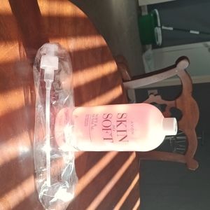 Skin So Soft Shower Gel